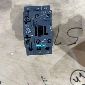 Siemens 3RT2028-1BB40 (2)